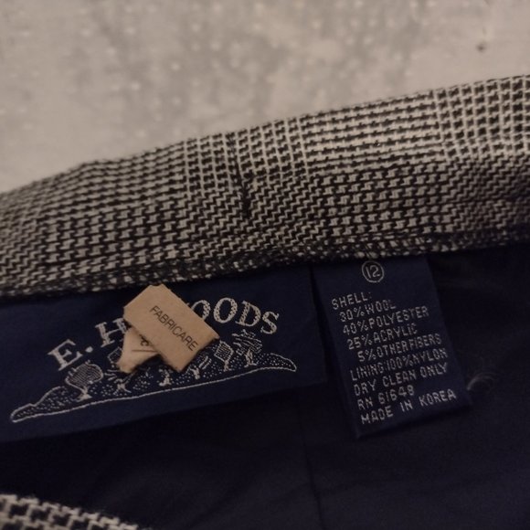 Black/White Checkered Skirt Suit - Picture 10 of 14